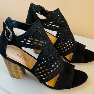 Shoe Dazzle Black Cut-Out Heels